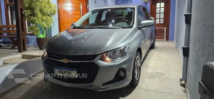 ONIX 1.0 Turbo Plus LT