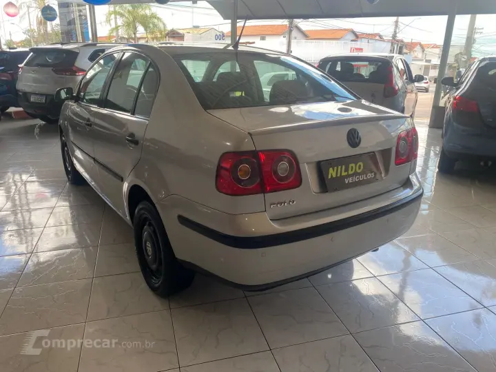 POLO SEDAN 1.6 MI 8V