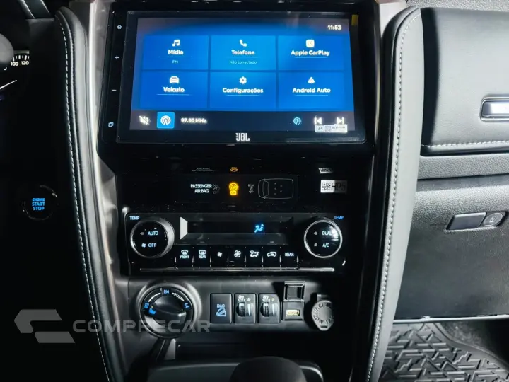 HILUX SW4 2.8 D-4D TURBO DIESEL SRX PLATINUM 7L 4X4 AUTOMÁTI