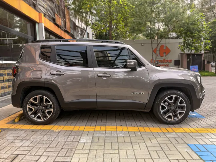 RENEGADE 1.8 16V Longitude