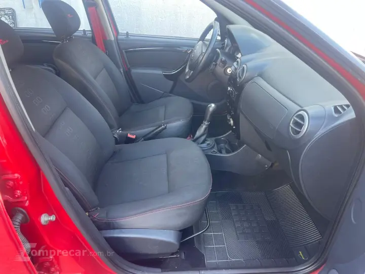 SANDERO 1.6 GT Line Limited