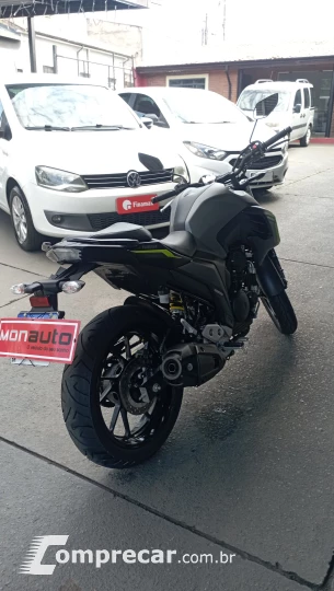 YAMAHA FZ25 FAZER
