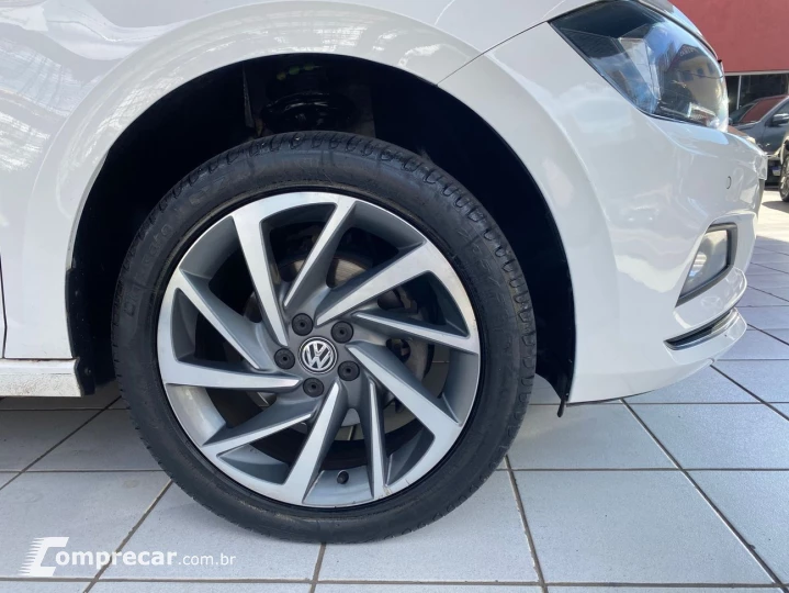 VOLKSWAGEN POLO 1.0 200 TSI HIGHLINE
