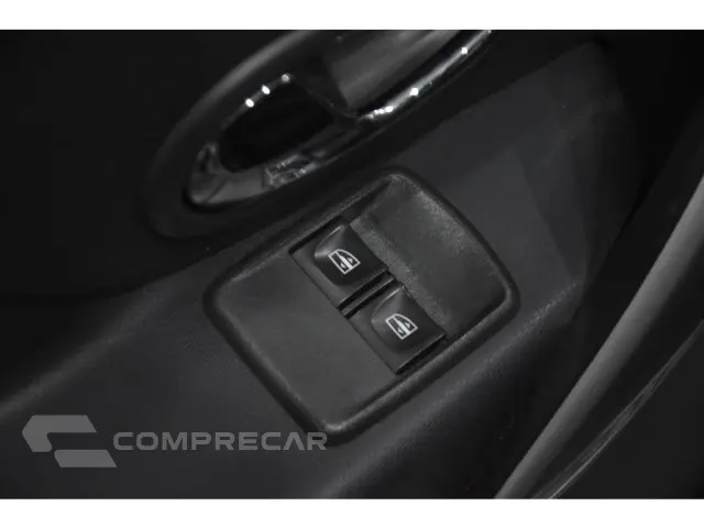 SANDERO - 1.6 16V SCE STEPWAY DYNAMIQUE MANUAL