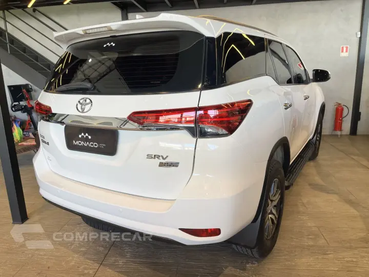 Hilux SW4 2.7 16V 4P FLEX SRV 7 LUGARES AUTOMÁTICO