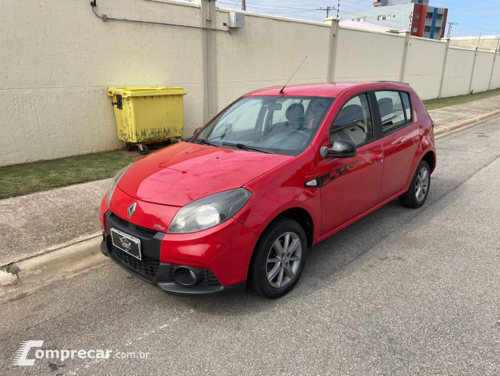SANDERO 1.6 GT Line Limited