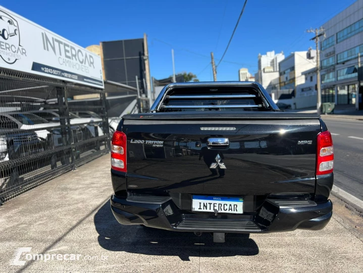 L200 TRITON 2.4 16V Turbo Sport HPE CD 4X4