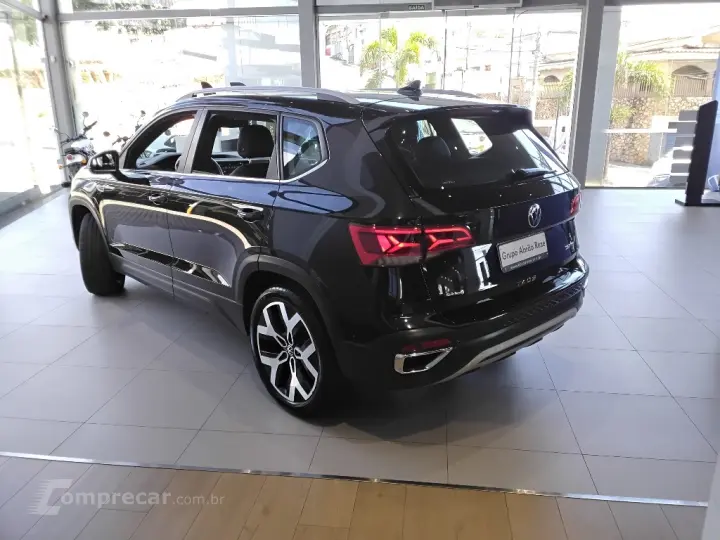 TAOS 1.4 250 TSI TOTAL FLEX HIGHLINE AUTOMÁTICO