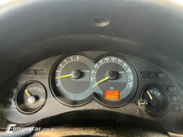 CLASSIC 1.0 MPFI LS 8V FLEX 4P MANUAL