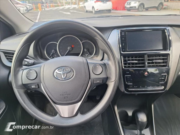 YARIS 1.5 16V FLEX SEDAN XL LIVE MULTIDRIVE