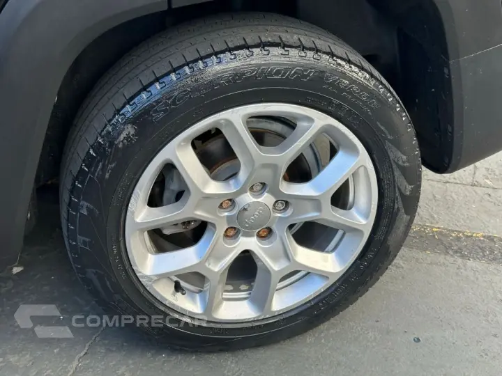 Renegade Longitude 1.8 4x2 Flex 16V Aut.