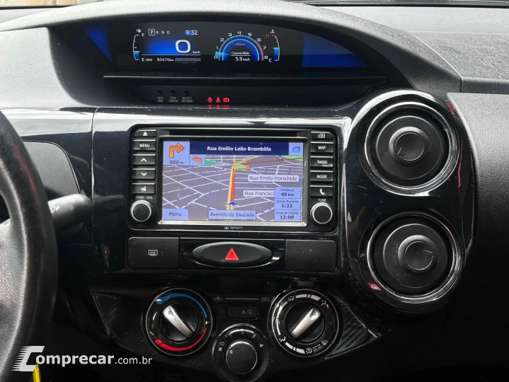 ETIOS 1.5 PLATINUM SEDAN 16V FLEX 4P AUTOMÁTICO