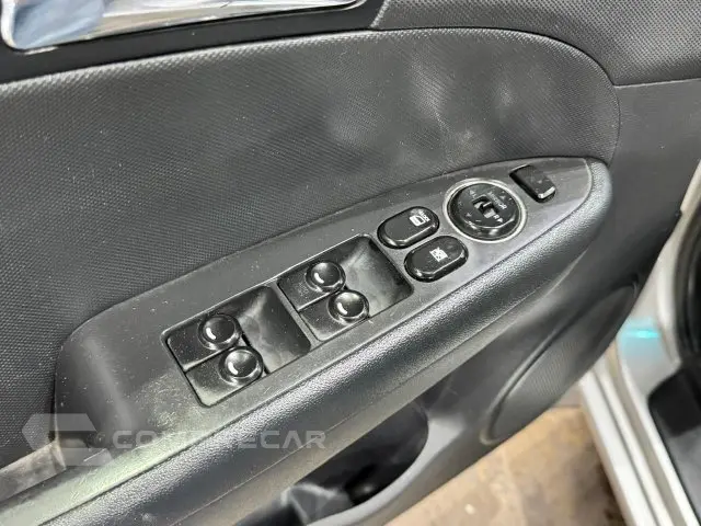 I30 - 2.0 MPFI GLS 16V 4P AUTOMÁTICO