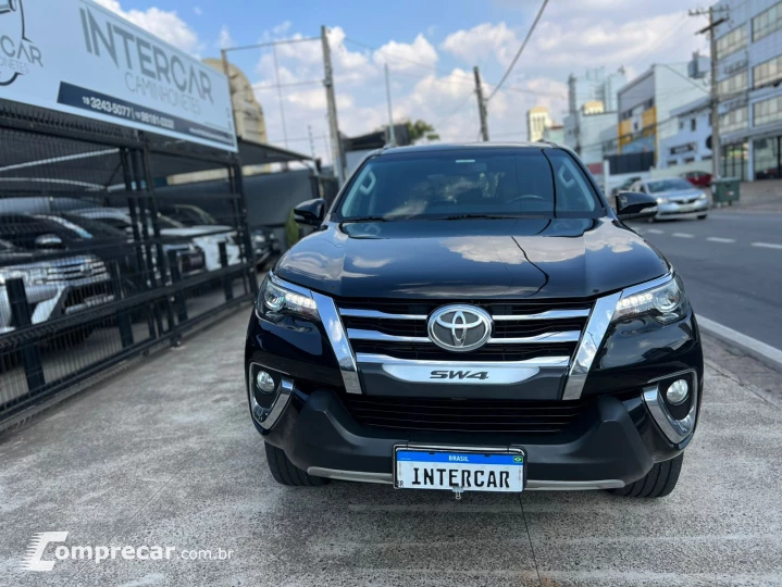 HILUX SW4 2.8 D-4d Turbo SRX 4X4