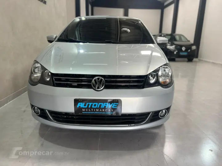Polo Sedan 1.6 4P FLEX COMFORTLINE I-MOTION AUTOMATIZADO