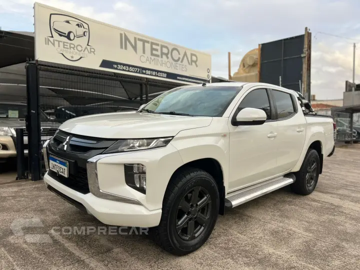 L200 TRITON 2.4 16V Turbo Sport GLX CD 4X4