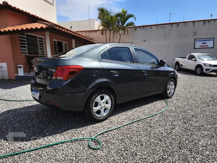 Prisma 1.4 4P LT FLEX AUTOMÁTICO