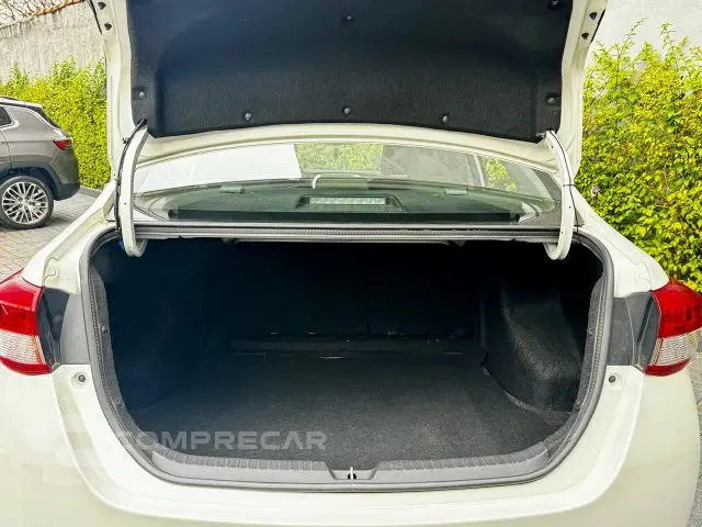 YARIS SEDAN - 1.5 16V SEDAN XL PLUS TECH MULTIDRIVE