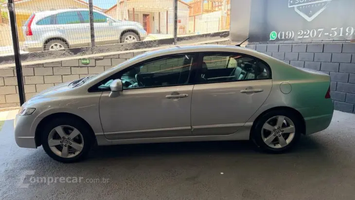 Civic Sedan LXS 1.8/1.8 Flex 16V Aut. 4p