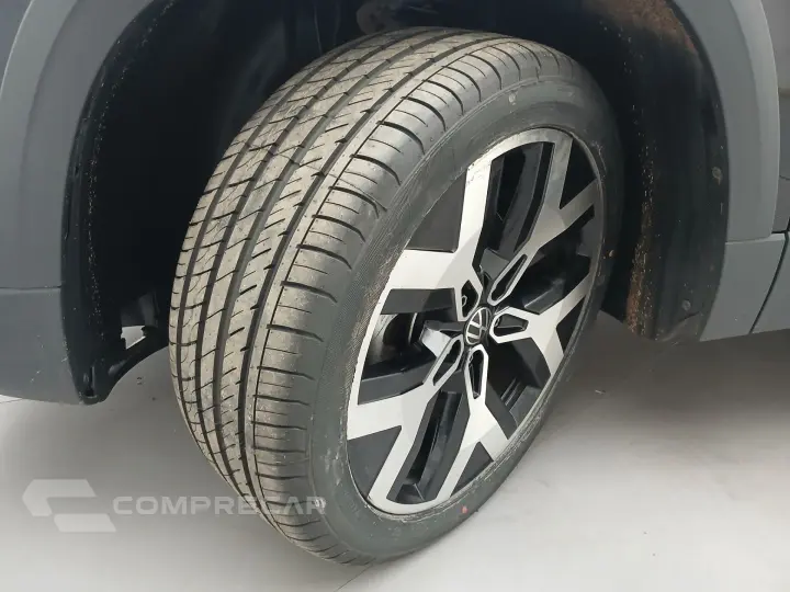 TAOS 1.4 250 TSI TOTAL FLEX HIGHLINE AUTOMÁTICO