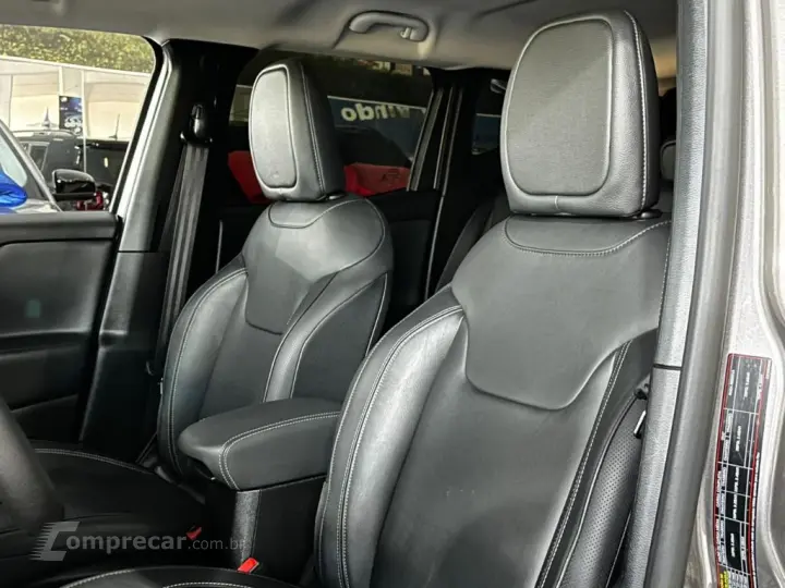 Renegade Longitude 1.8 4x2 Flex 16V Aut.