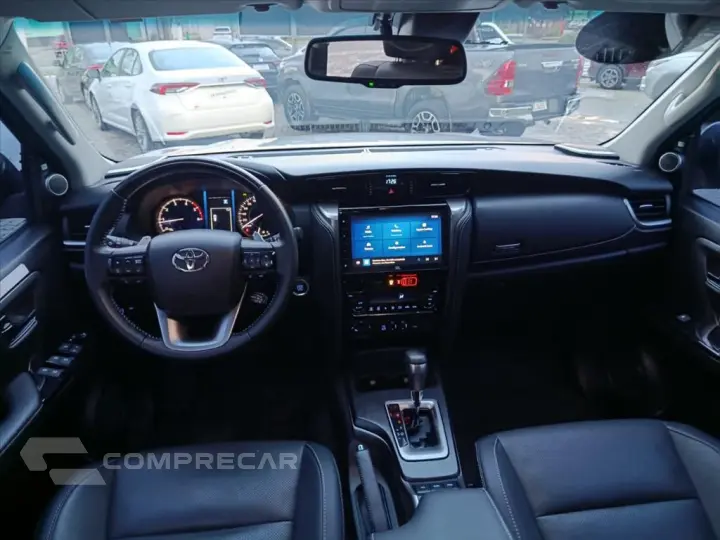 HILUX SW4 2.8 D-4D TURBO DIESEL SRX PLATINUM 4X4
