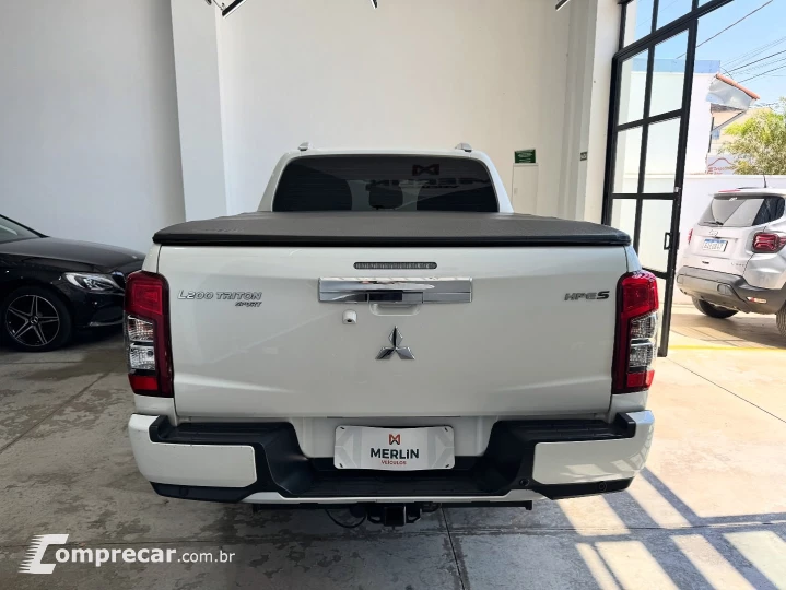 L200 TRITON 2.4 16V Turbo Sport Hpe-s CD 4X4
