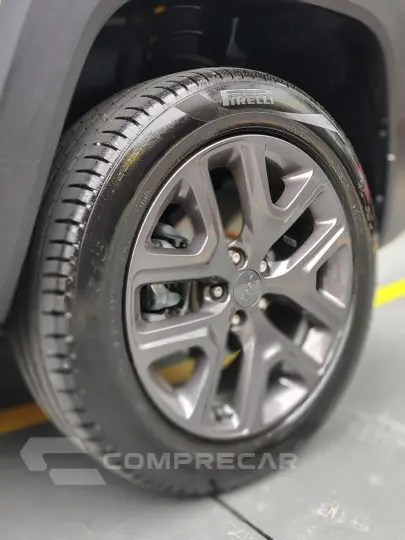 Renegade Longitude 1.8 4x2 Flex 16V Aut.