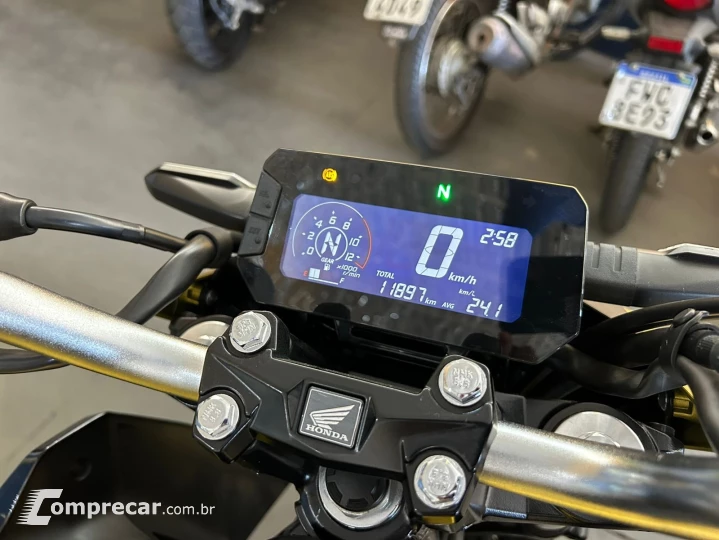 CB CB 300F Twister Flex