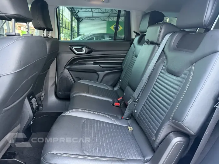 COMMANDER 1.3 T270 TURBO FLEX LONGITUDE AT6