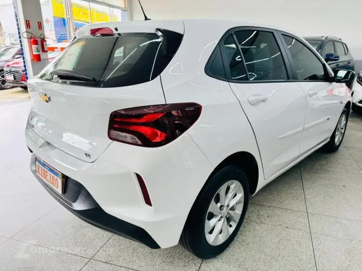 ONIX HATCH LT 1.0 8V FLEXPOWER 5P MEC.