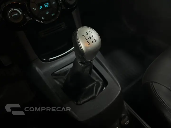 FIESTA 1.6 TITANIUM HATCH 16V FLEX 4P MANUAL