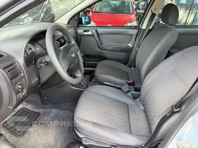 ASTRA SEDAN - 2.0 MPFI ADVANTAGE SEDAN 8V 4P AUTOMÁTICO