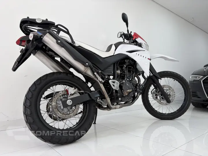 Xt