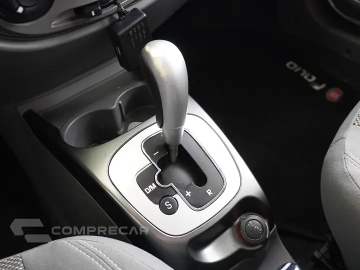 PALIO 1.6 MPI ESSENCE 16V FLEX 4P AUTOMÁTICO