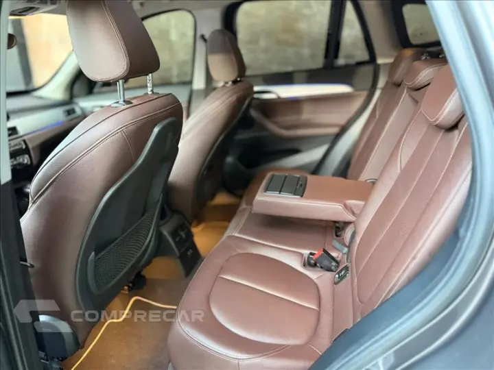 X1 2.0 16V Turbo Activeflex25i Sport