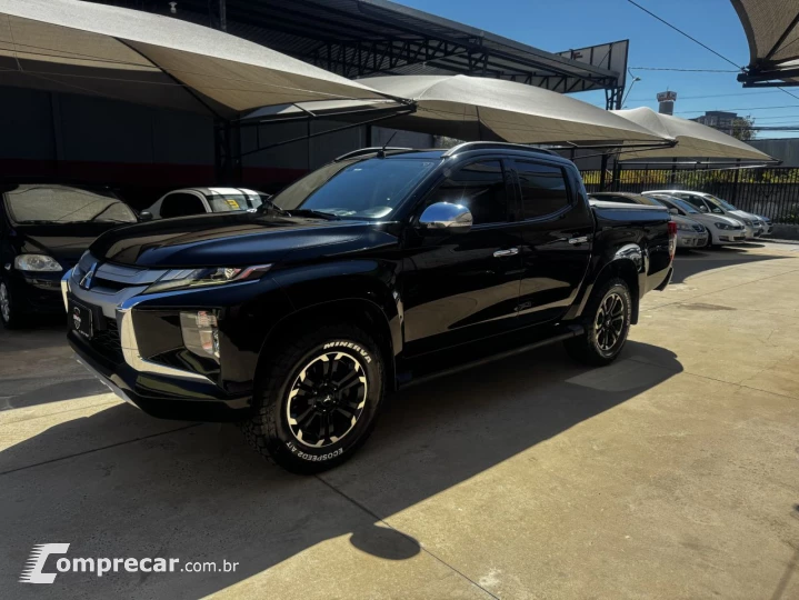 L 200 Triton 2.4 16V SPORT HPE 4X4 CABINE DUPLA TURBO DIESEL