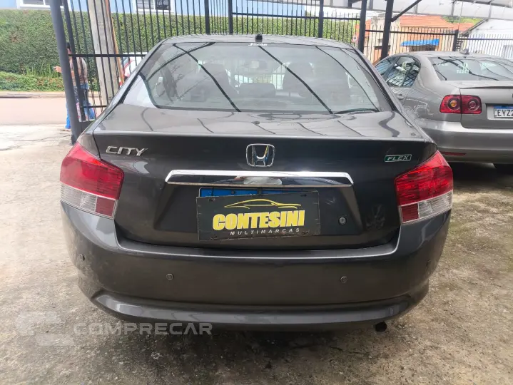 CITY 1.5 DX Sedan 16V