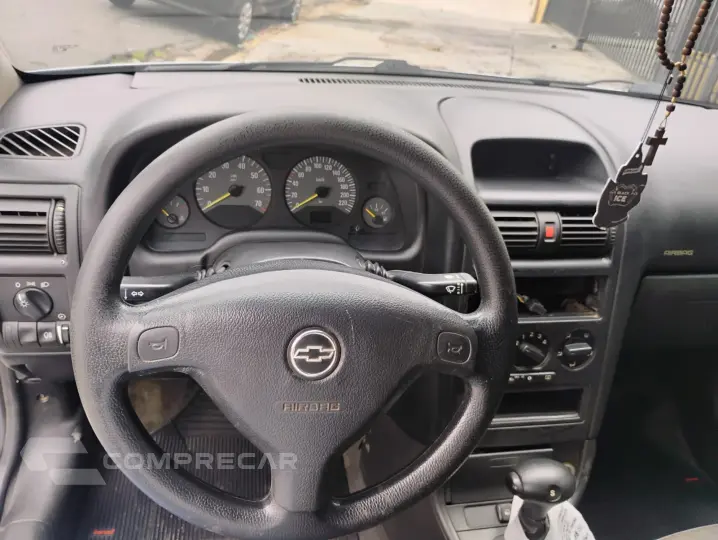ASTRA 2.0 MPFI Advantage Sedan 8V