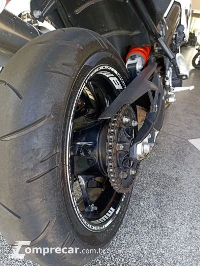 F 800 R