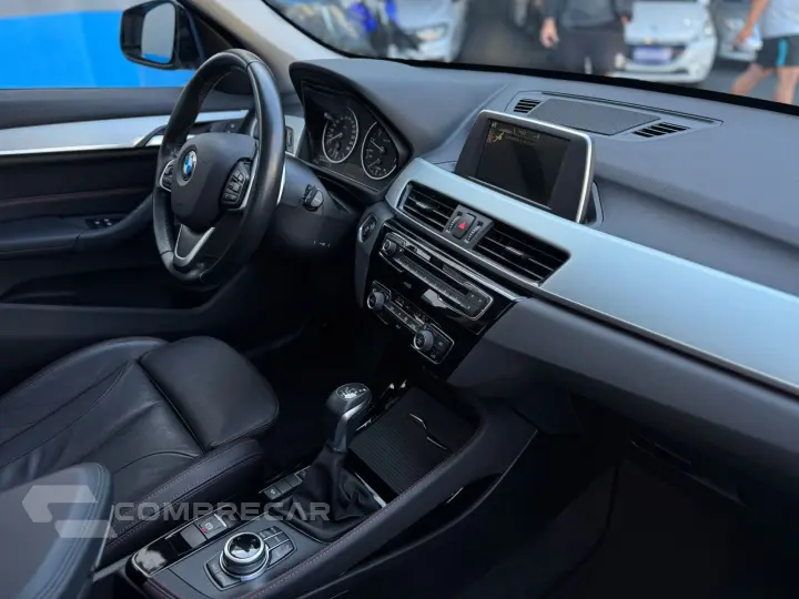 X1 2.0 16V Turbo Activeflex25i Sport