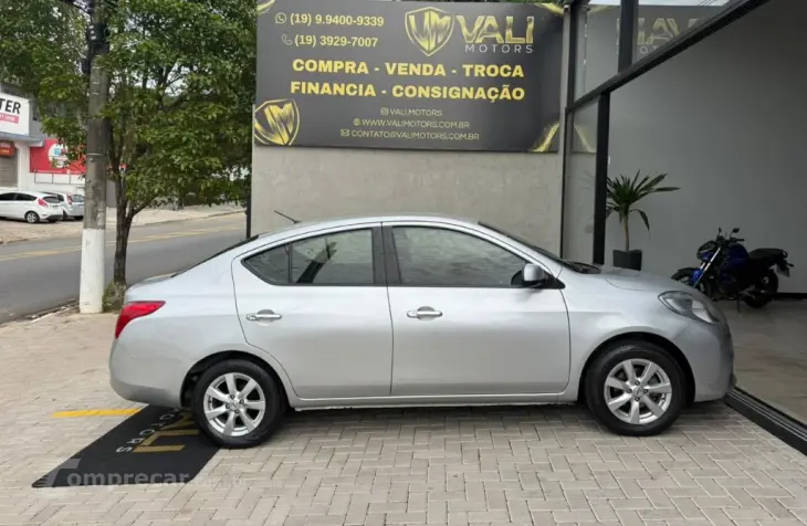 VERSA SL 1.6 16V Flex Fuel 4p Mec.