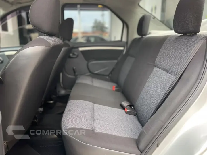 LOGAN 1.6 EXPRESSION 16V FLEX 4P MANUAL