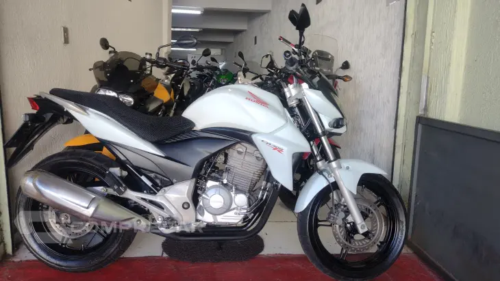 cb 300r