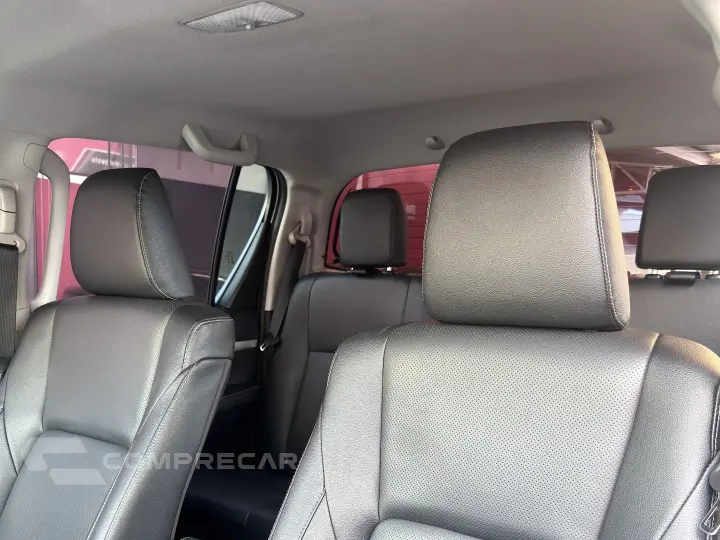 HILUX 2.8 D-4D TURBO DIESEL CD SRX PLUS 4X4 AUTOMÁTICO
