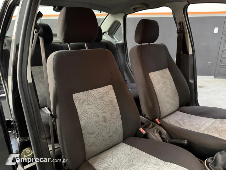 FIESTA 1.6 SE Sedan 16V
