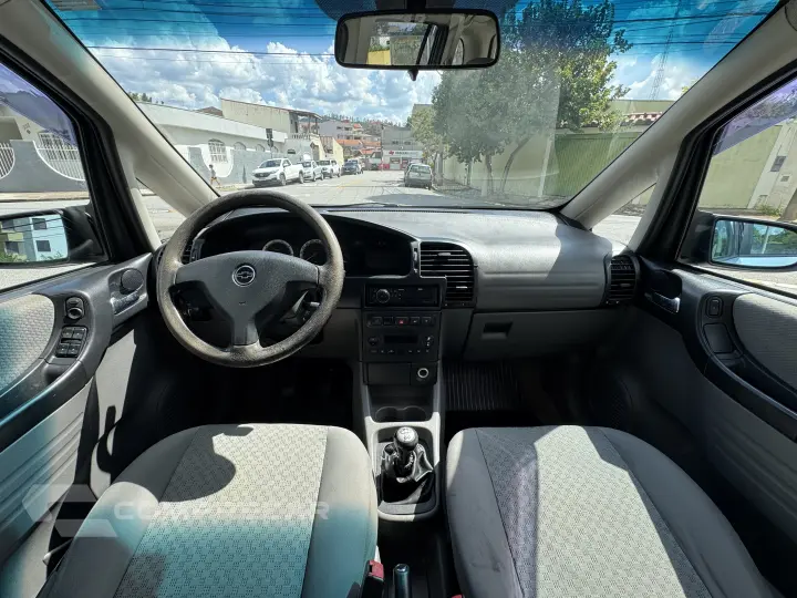 ZAFIRA 2.0 MPFI Comfort 8V