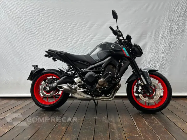 YAMAHA MT-09