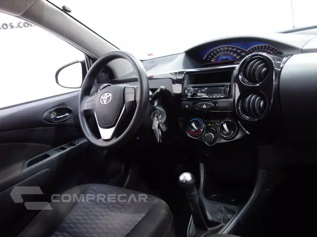 ETIOS HATCH - 1.3 X 16V 4P MANUAL