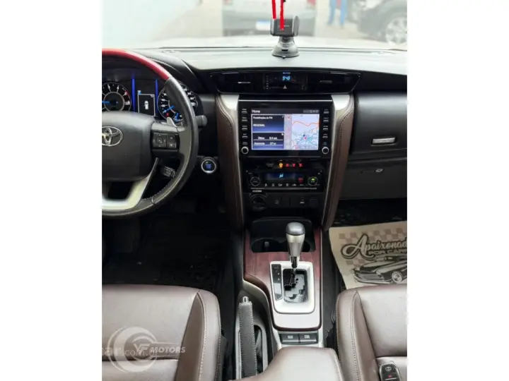 HILUX SW4 2.8 SRX 4X4 16V TURBO INTERCOOLER DIESEL 4P AUTOMÁ